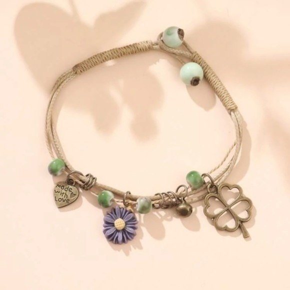 Flower Heart Clover Charm Beaded Bracelet Beige Hemp - Picture 3 of 6